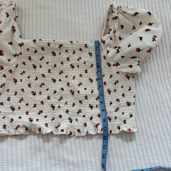 American Eagle Smocked Puff Sleeve Floral Blouse Womens Size XL Dainty Florals - Picture 5 of 8